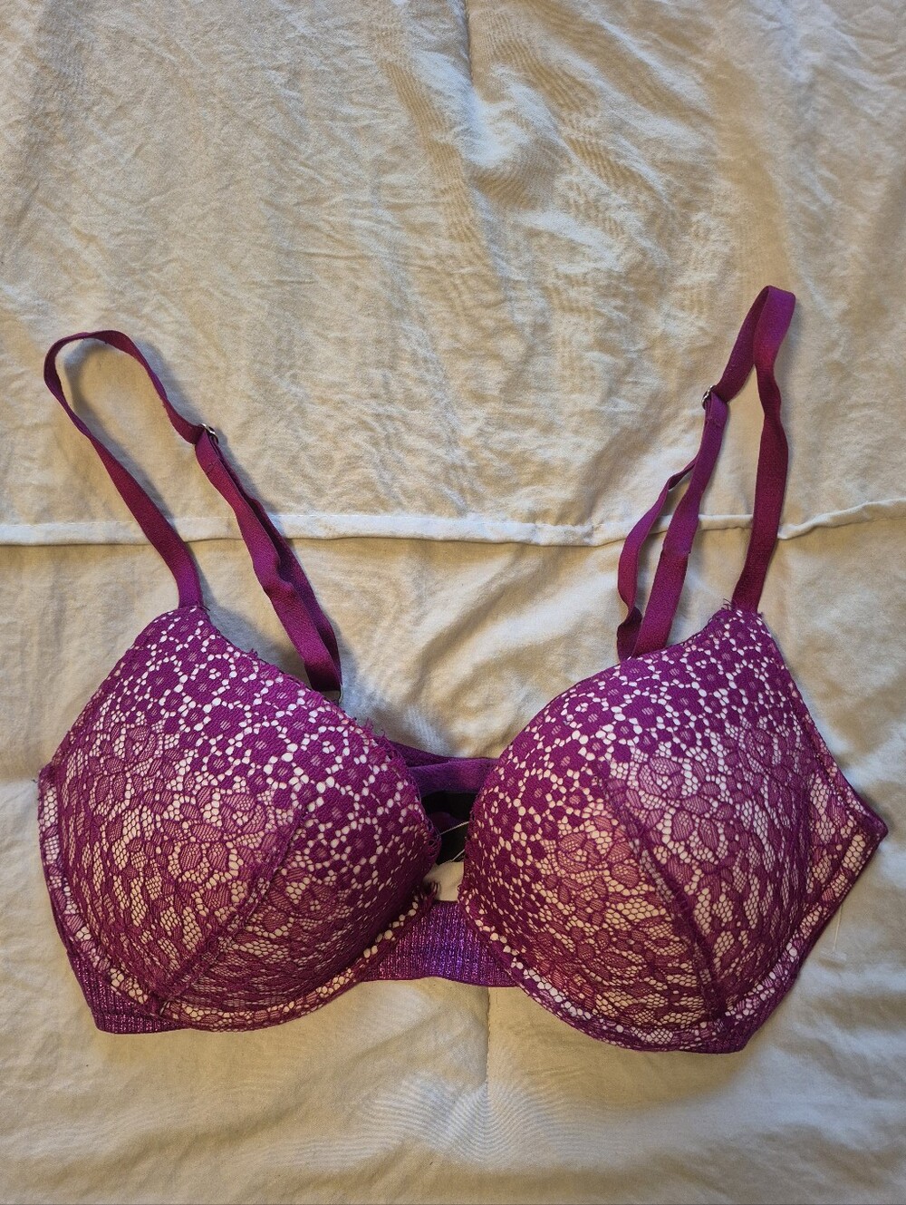 Victoria's Secret Sexy Lace Push-Up Bra in Magenta 34C